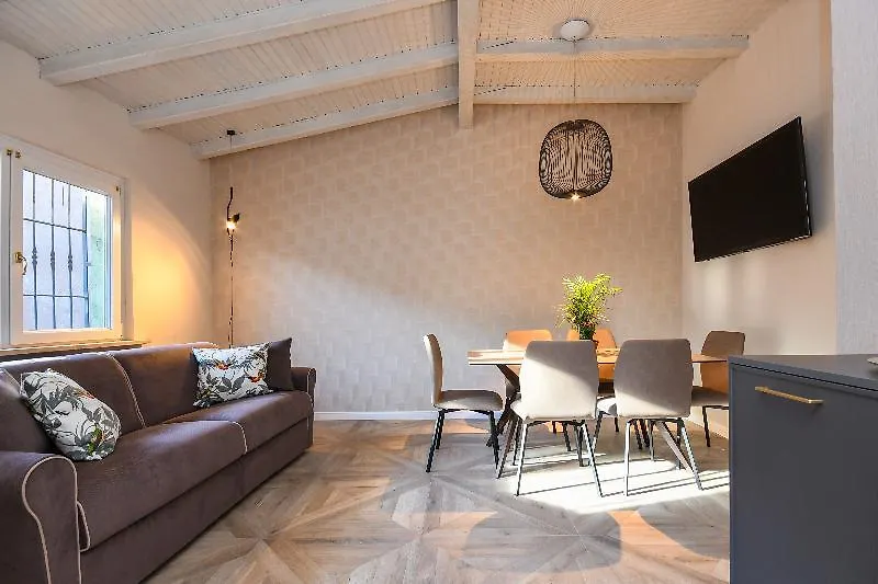 Madali Suite And Apartment Brescia Hotel