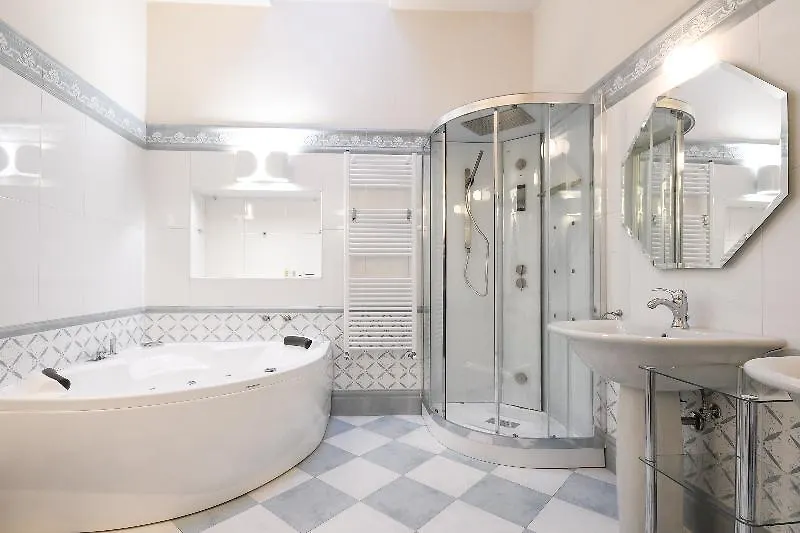 Hotel Madali Suite And Apartment Brescia Italy
